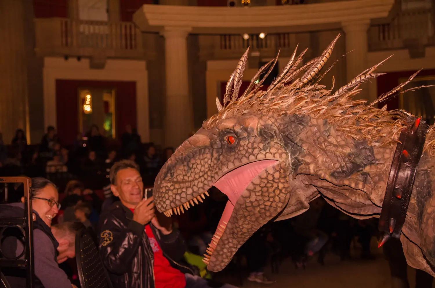 Die lebendige Dinosaurier Show, Dinosaurier mit offenem Maul